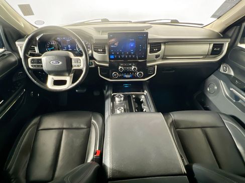 Used 2024 Ford Expedition XLT AWD/4WD image 30