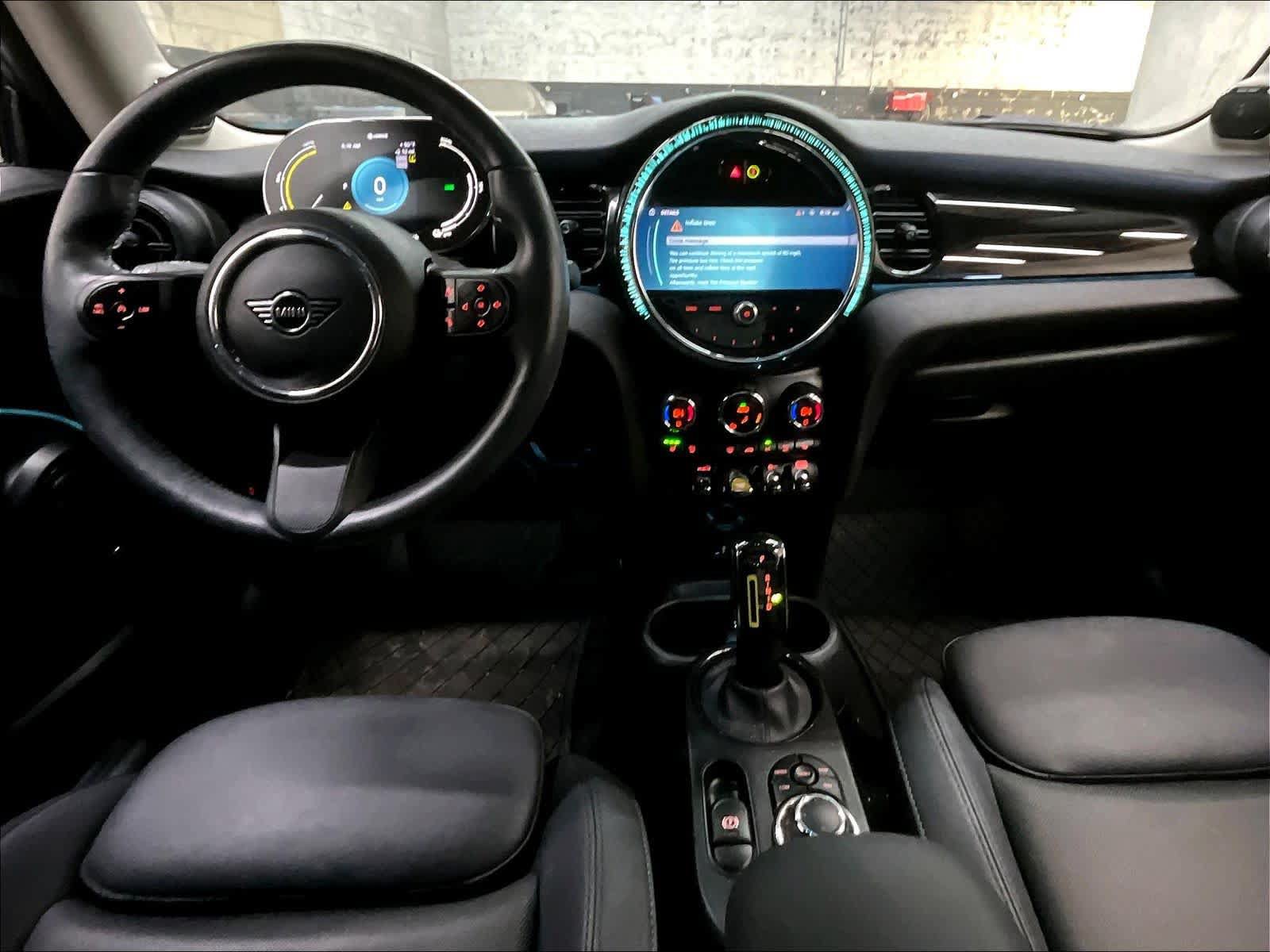 Used 2024 MINI Cooper SE FWD image 18