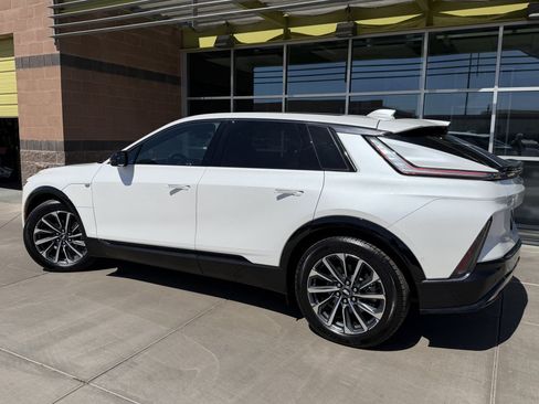 Used 2024 Cadillac Lyriq Sport RWD image 5