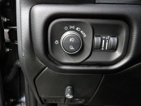 Used 2021 RAM 2500 Laramie w/ Safety Group AWD/4WD image 43