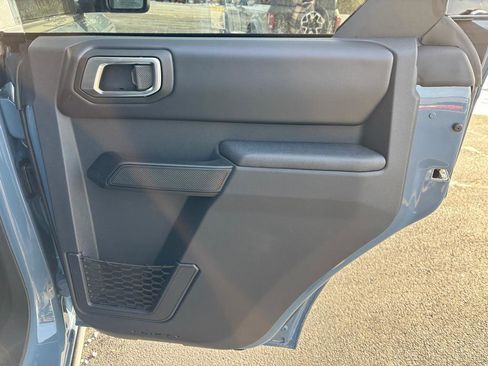 New 2025 Ford Bronco Badlands image 14
