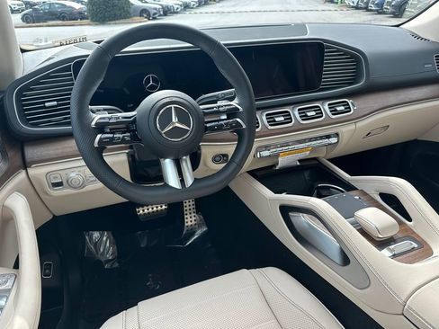 New 2026 Mercedes-Benz GLS 580 GLS 580 image 25