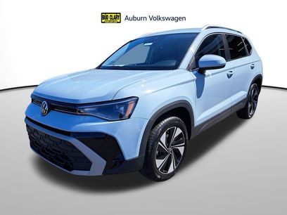 New 2025 Volkswagen Taos SE