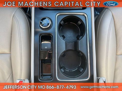 Used 2022 Lincoln Corsair FWD w/ Premium Package image 16