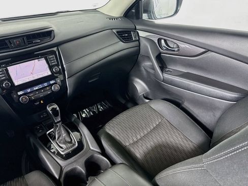 Used 2020 Nissan Rogue SV w/ Premium Package AWD/4WD image 30