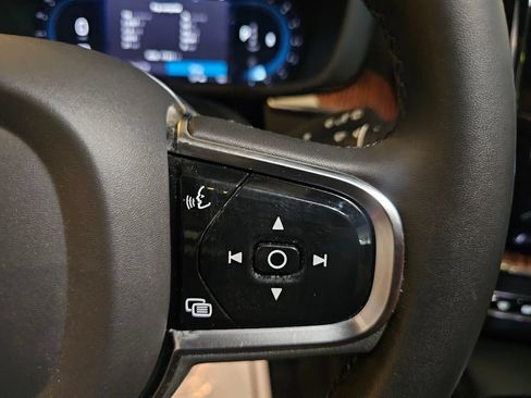 Certified 2023 Volvo XC60 B5 Ultimate w/ Climate Package AWD/4WD image 21