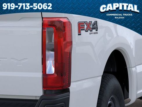 New 2026 Ford F250 XL w/ FX4 Off-Road Package AWD/4WD image 21
