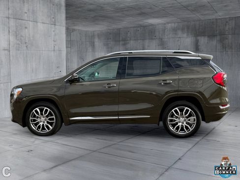 Used 2023 GMC Terrain Denali AWD/4WD image 3