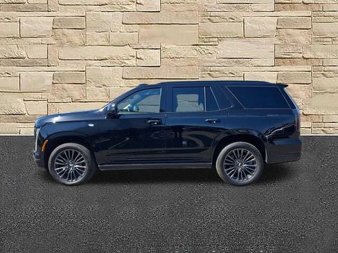 Used 2026 Cadillac Escalade Platinum Sport w/ LPO, Floor Liner Package AWD/4WD image 2