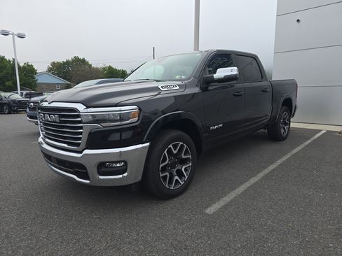 Used 2025 RAM 1500 Laramie image 8