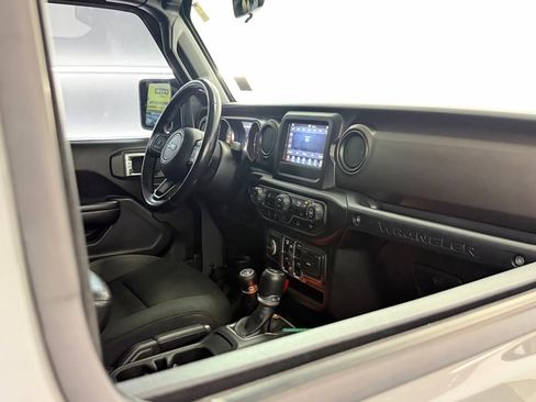 Used 2021 Jeep Wrangler Unlimited Sport AWD/4WD image 47