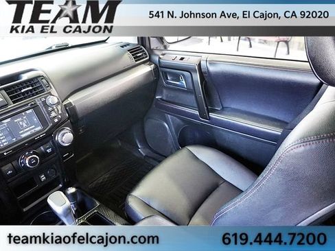 Used 2018 Toyota 4Runner TRD Off-Road Premium AWD/4WD image 23