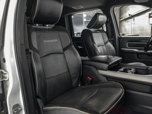 Used 2020 RAM 2500 Laramie w/ Night Edition image 34