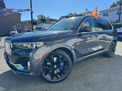 Used 2019 BMW X7 xDrive50i w/ Premium Package AWD/4WD image 2