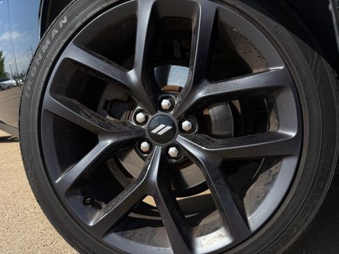 Used 2019 Dodge Challenger SXT w/ Blacktop Package RWD image 8