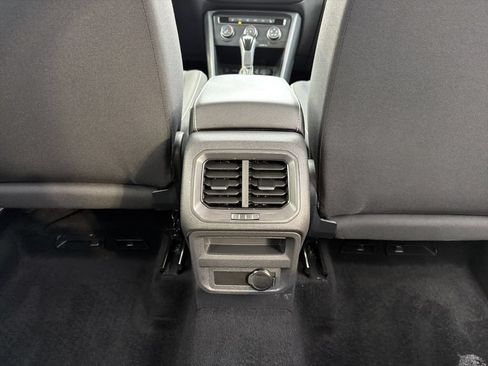 Used 2022 Volkswagen Tiguan S FWD image 20