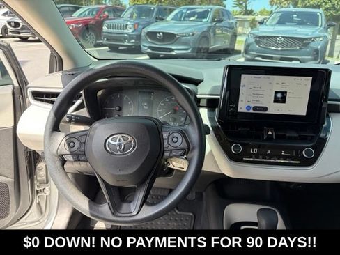 Used 2023 Toyota Corolla LE FWD image 17