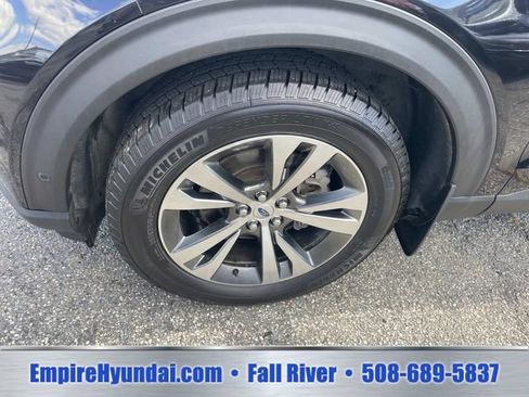 Used 2020 Ford Explorer Platinum w/ Premium Technology Package AWD/4WD image 13