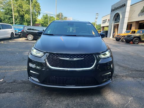 New 2026 Chrysler Pacifica Select image 17