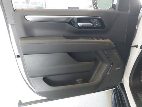 New 2026 Chevrolet Suburban RST image 24