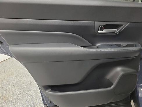 Used 2024 Toyota Grand Highlander AWD image 10