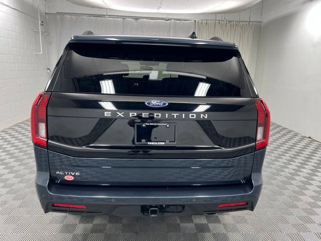 Used 2025 Ford Expedition Active AWD/4WD image 7