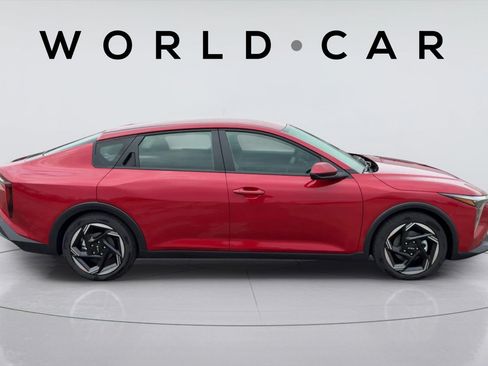 Used 2025 Kia K4 EX FWD image 2