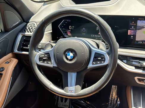 Used 2024 BMW X5 xDrive40i w/ M Sport Package AWD/4WD image 10