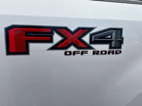 Used 2019 Ford F350 Lariat w/ Lariat Value Package AWD/4WD image 22