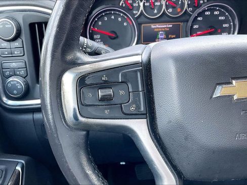 Used 2020 Chevrolet Silverado 1500 LT w/ Convenience Package AWD/4WD image 19