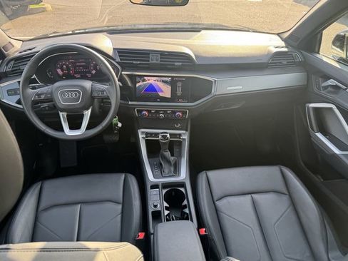 Used 2025 Audi Q3 2.0T Premium image 11