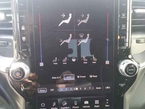 New 2026 RAM 2500 Laramie w/ Towing Technology Group image 28