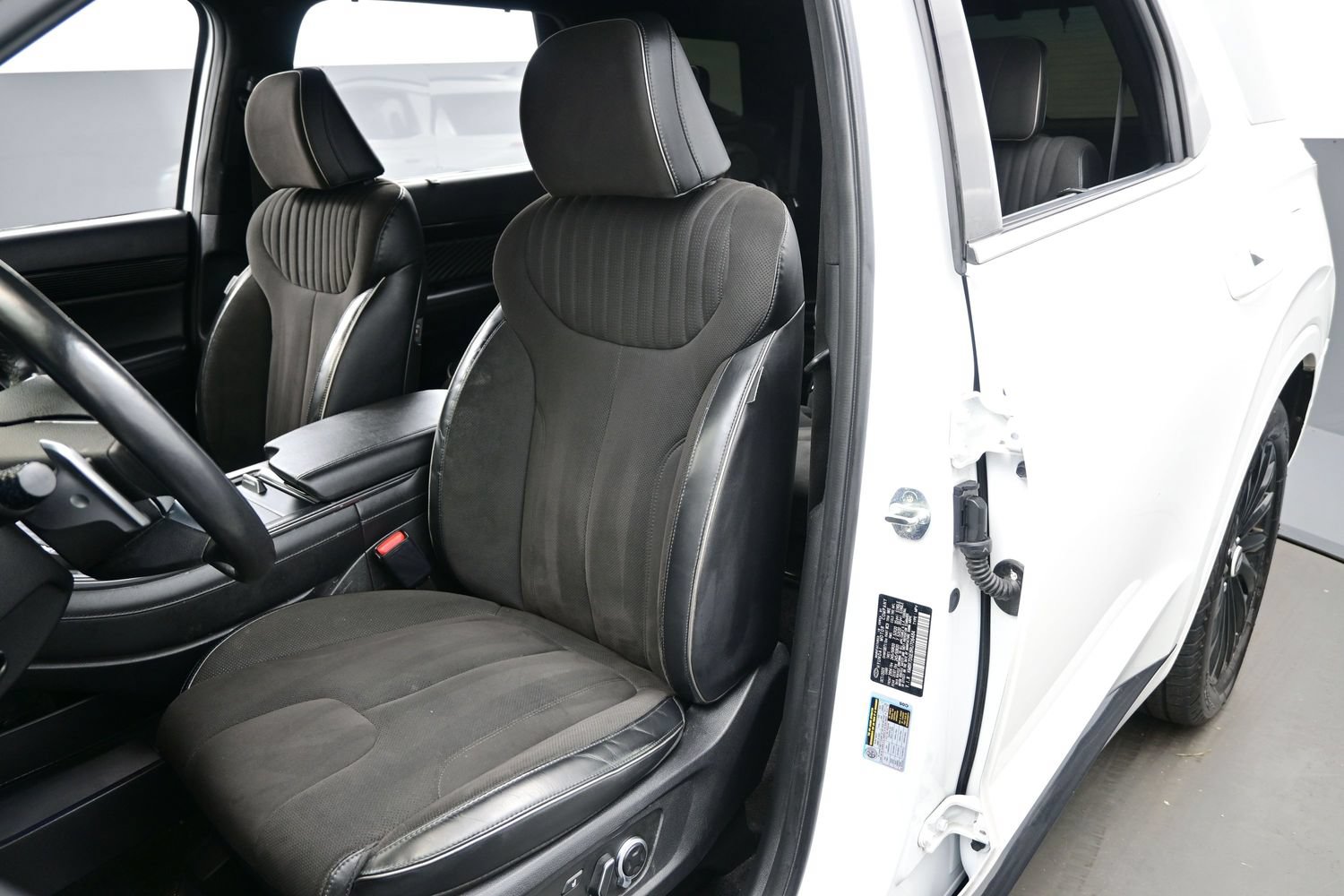 Certified 2024 Hyundai Palisade Calligraphy AWD/4WD image 12