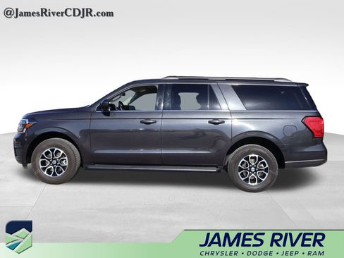 Used 2024 Ford Expedition Max XLT image 2