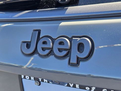 Used 2020 Jeep Compass Trailhawk AWD/4WD image 26