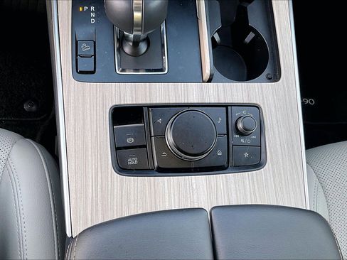 Used 2024 MAZDA CX-90 3.3 Turbo w/ Preferred Package image 32