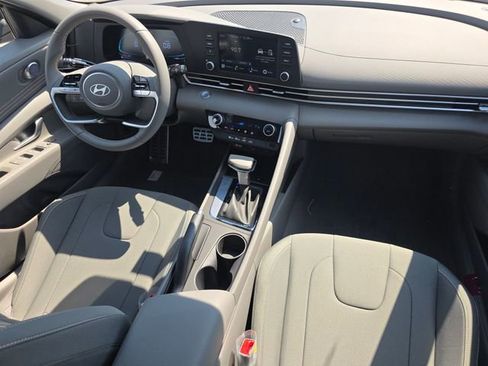 New 2026 Hyundai Elantra Sport FWD image 21