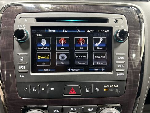 Used 2017 Buick Enclave Leather AWD/4WD image 15