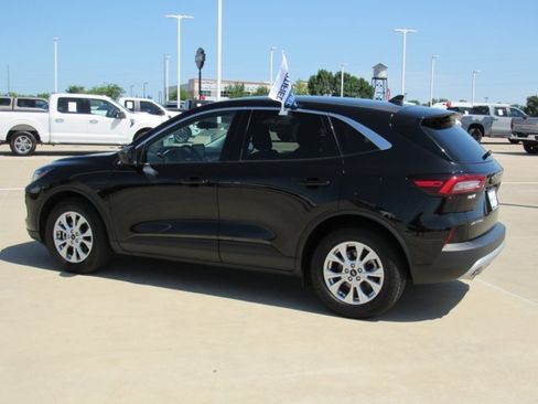 Certified 2024 Ford Escape Active FWD image 5