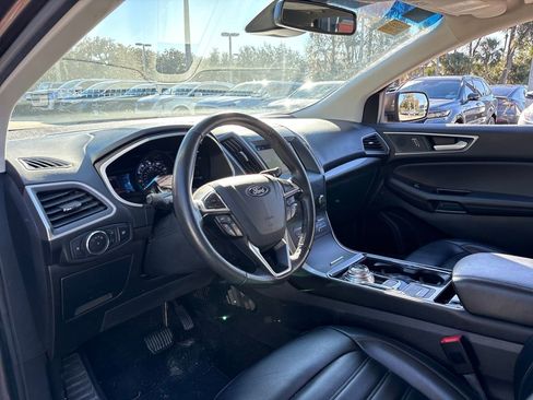 Used 2019 Ford Edge SEL w/ Equipment Group 201A image 6