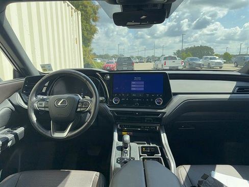Certified 2025 Lexus TX 350 AWD w/ Technology Package image 4