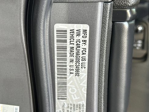 New 2025 Jeep Grand Cherokee Laredo X w/ Luxury Tech Group I image 27