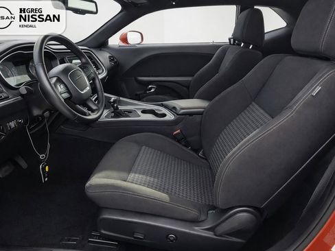 Used 2021 Dodge Challenger SXT image 8
