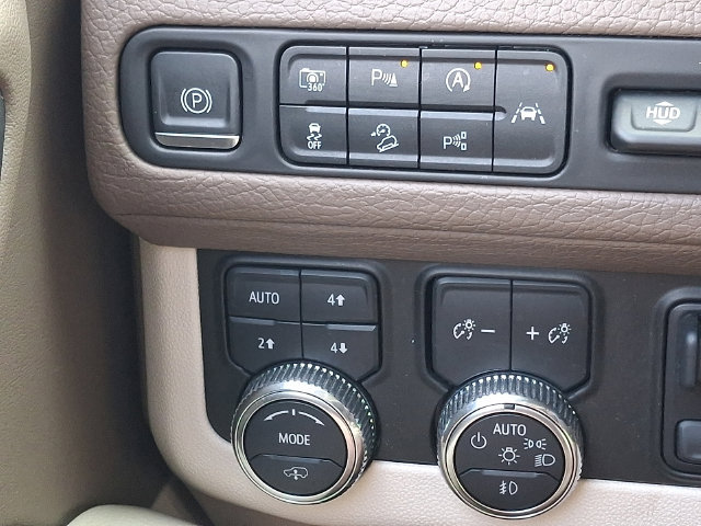 Certified 2023 GMC Yukon XL Denali w/ Denali Reserve Package AWD/4WD image 25