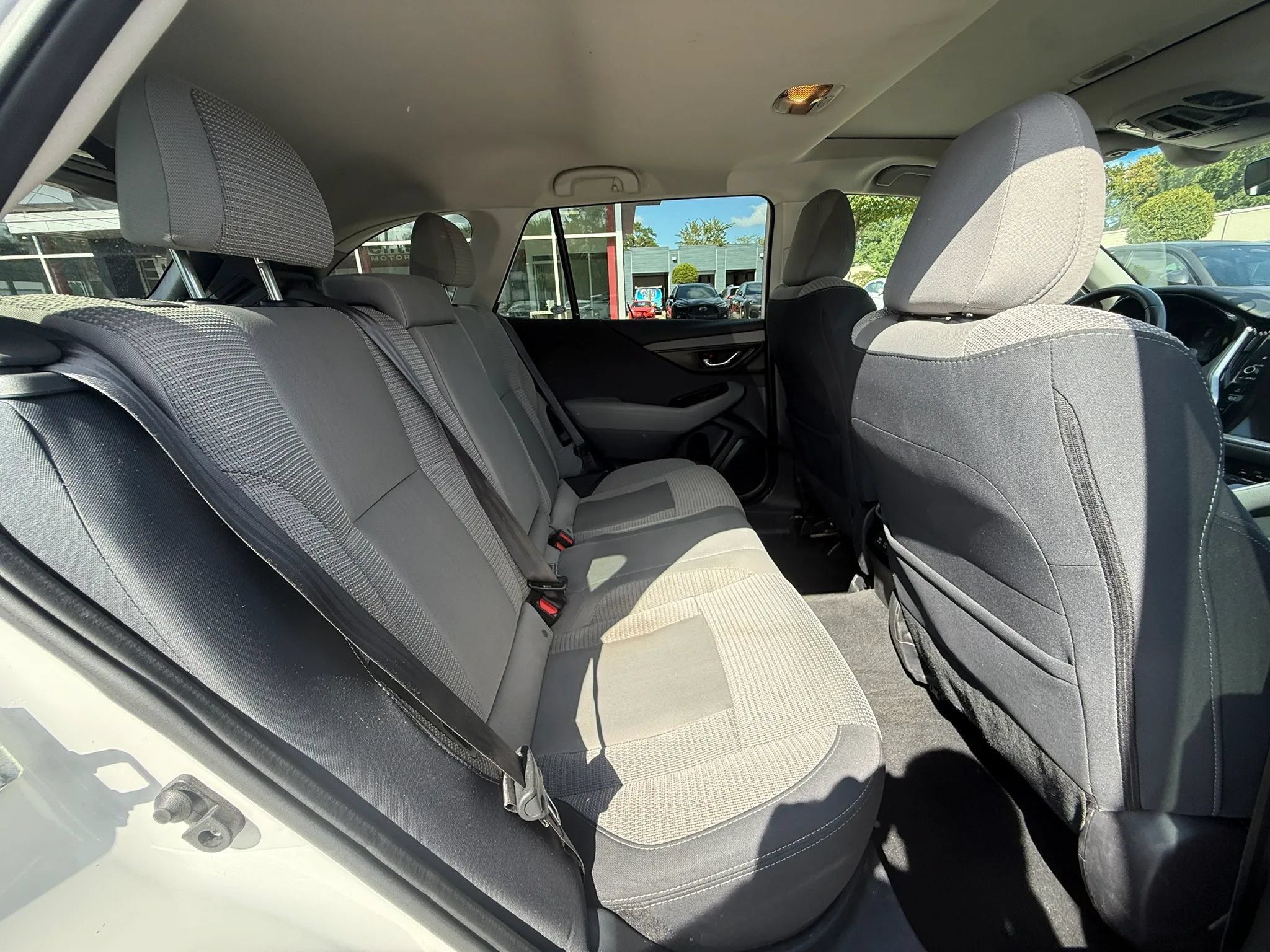 Used 2022 Subaru Outback Premium AWD/4WD image 18