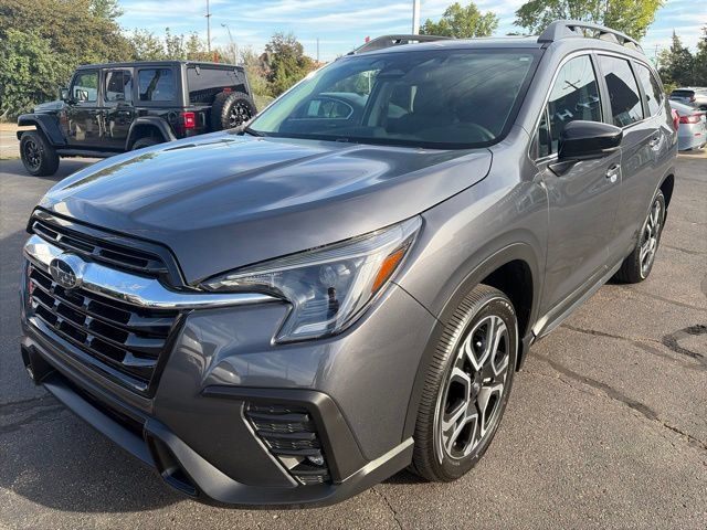 Used 2026 Subaru Ascent Limited AWD/4WD image 1