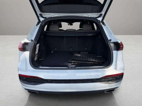 Certified 2025 Audi Q5 Premium w/ Convenience Package AWD/4WD image 33