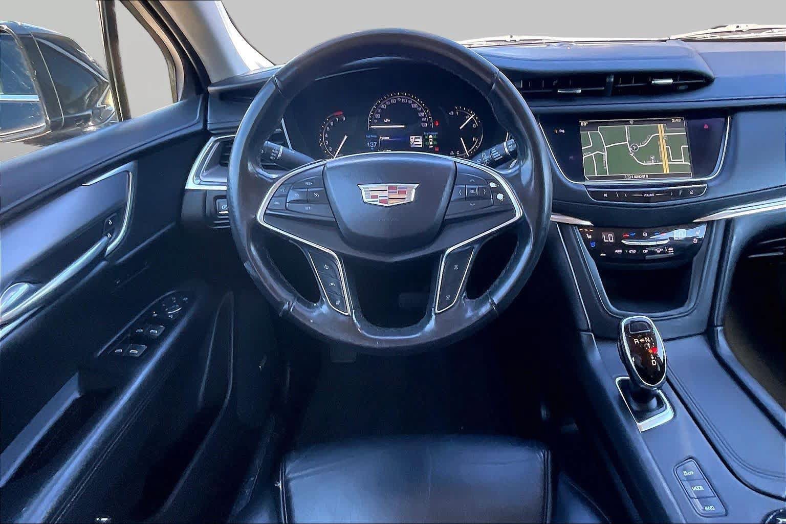 Used 2019 Cadillac XT5 Premium Luxury AWD/4WD image 6