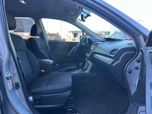 Used 2018 Subaru Forester 2.5i w/ Alloy Wheel Package image 7