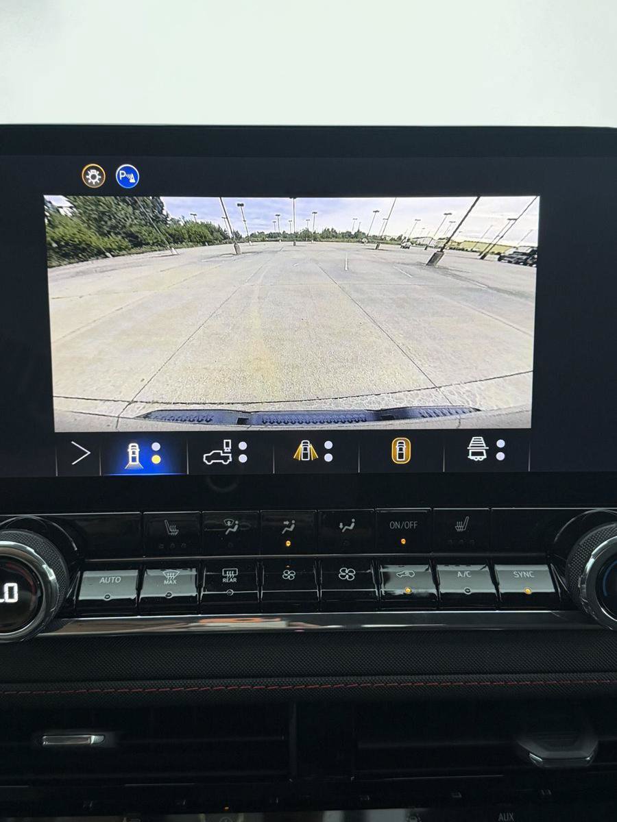 New 2026 Chevrolet Colorado Z71 w/ Technology Package AWD/4WD image 11